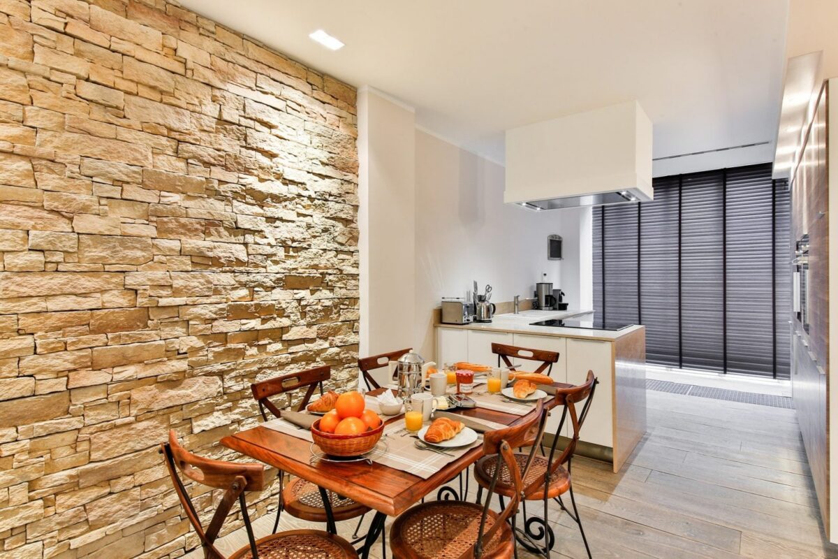 6 Bedrooms, Bungalow